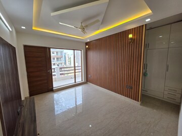 Bedroom in 4 BHK Builder Floor at Sushant Lok 3, Sector 57 – for Rent