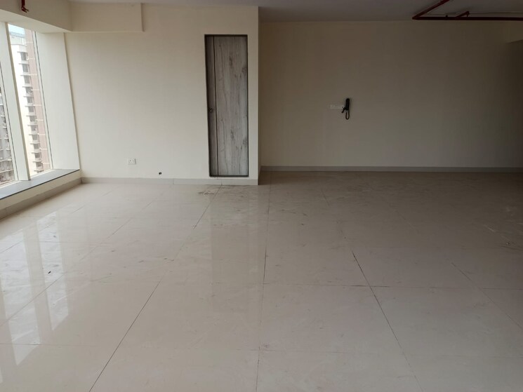 Room, one-world Commercial Office Space 664 Sq.Ft. In Malad West Mumbai 8631393