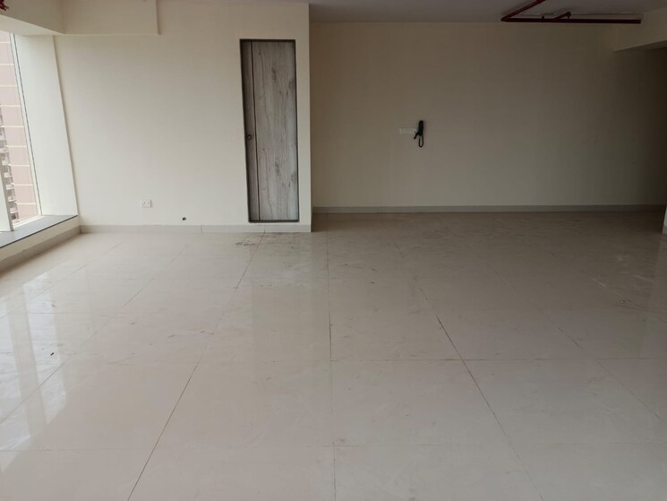 Room, one-world Commercial Office Space 664 Sq.Ft. In Malad West Mumbai 8631393