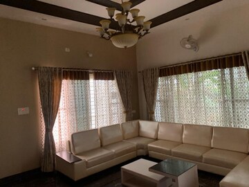 Living Room in 4 BHK Villa at Gandipet – for Rent