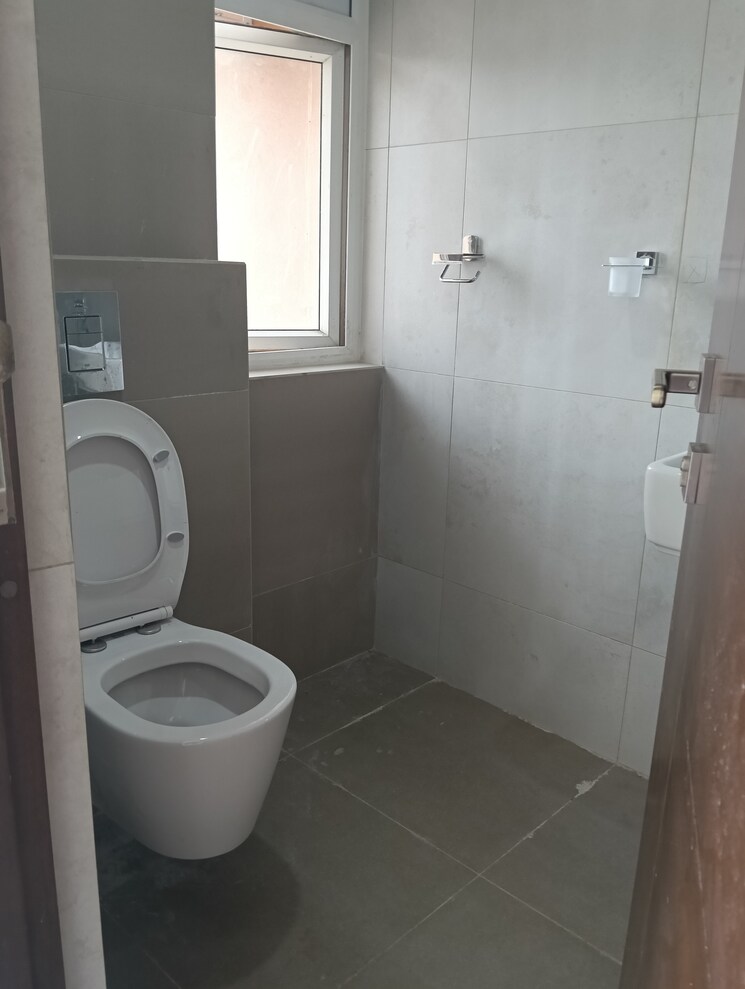 Bathroom, rajapushpa-atria 3 Bedroom 2100 Sq.Ft. Apartment In Gachibowli Hyderabad 8631421