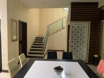Master Bedroom in 4 BHK Villa at Gandipet – for Rent