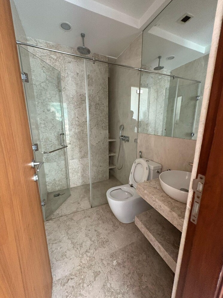 Bathroom, indiabulls-blu 3 Bedroom 1202 Sq.Ft. Apartment In Worli Mumbai 8631429