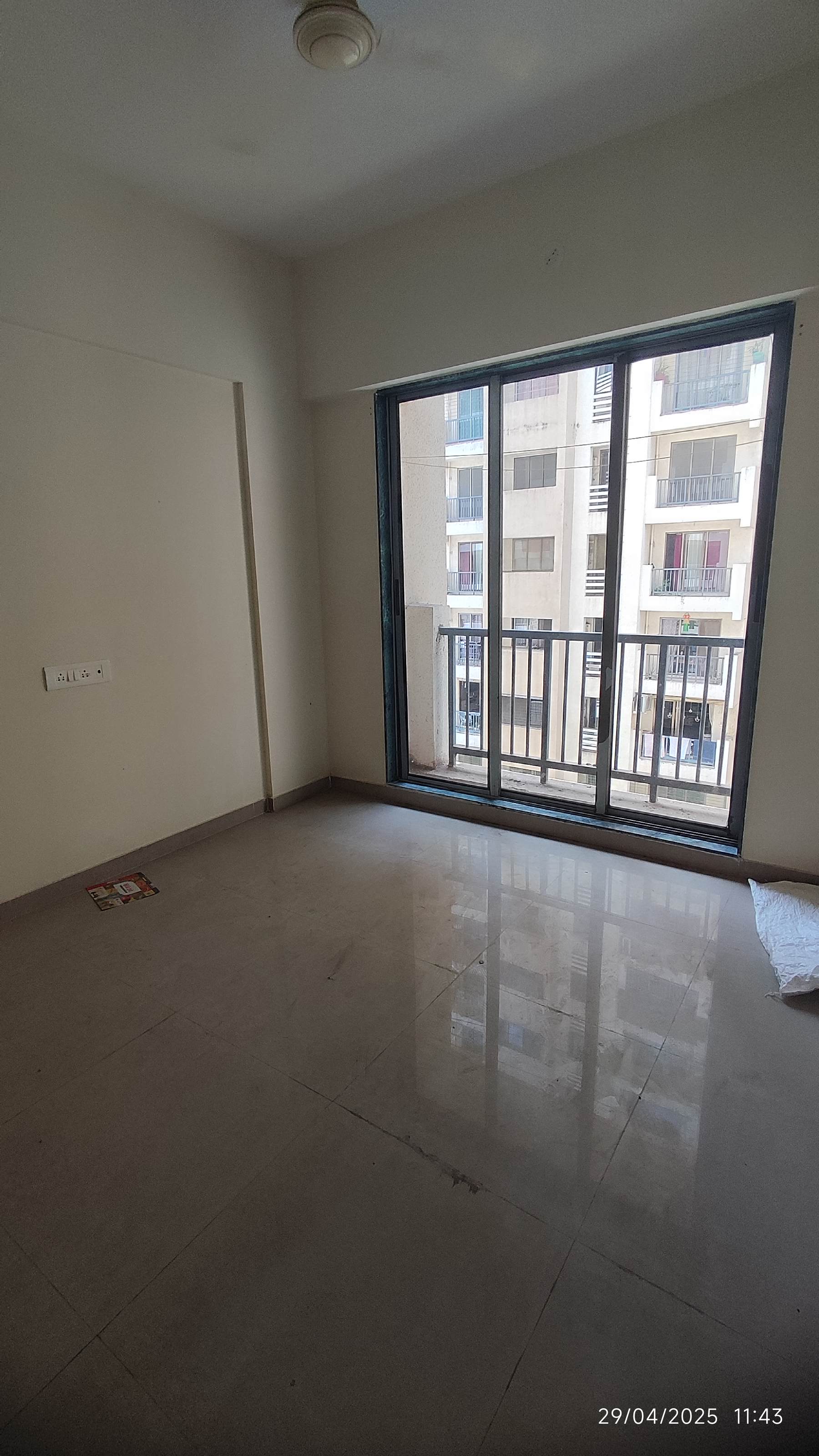 2 BHK + Pooja Room Apartment For Rent in Rustomjee Avenue H