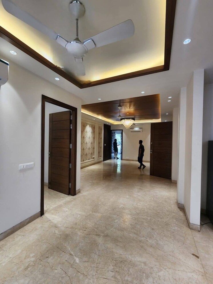 Room, bu-sfs-flats 3 Bedroom 900 Sq.Ft. Builder Floor In Pitampura Delhi 8631450