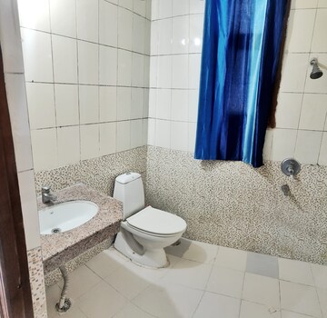 Bathroom in 2 BHK Apartment at Penta Homes, Vip Road – for Rent