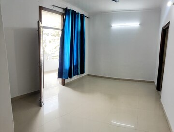 Room in 2 BHK Apartment at Penta Homes, Vip Road – for Rent