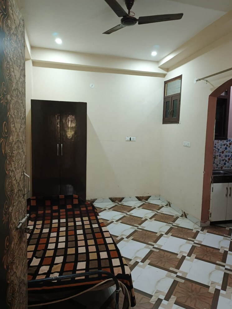 Bedroom, sector 46 1 Bedroom 60 Sq.Yd. Independent House In Sector 46 Gurgaon 8631471