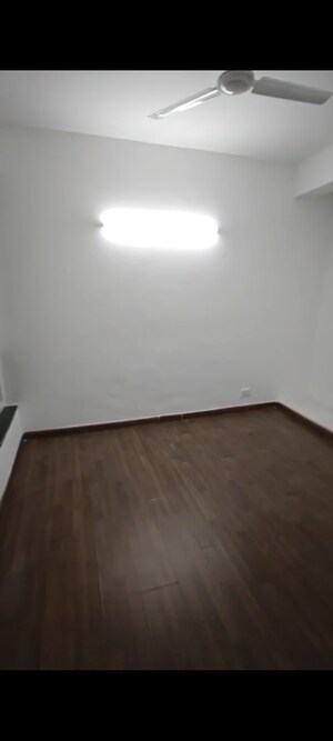 Room in 4 BHK Apartment at BPTP Park Elite Premium, Sector 84 – for Sale