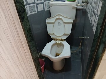 Bathroom in 1 BHK Apartment at Satellite – for Rent