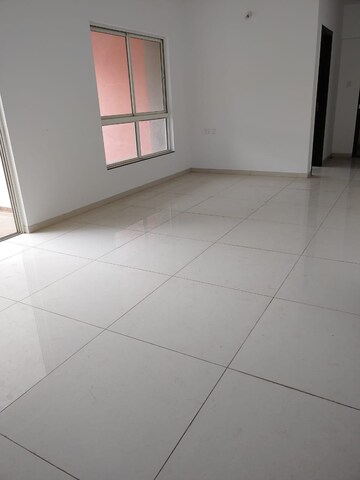 Room in 3 BHK Apartment at Kolte Patil Stargaze, Bavdhan – for Rent