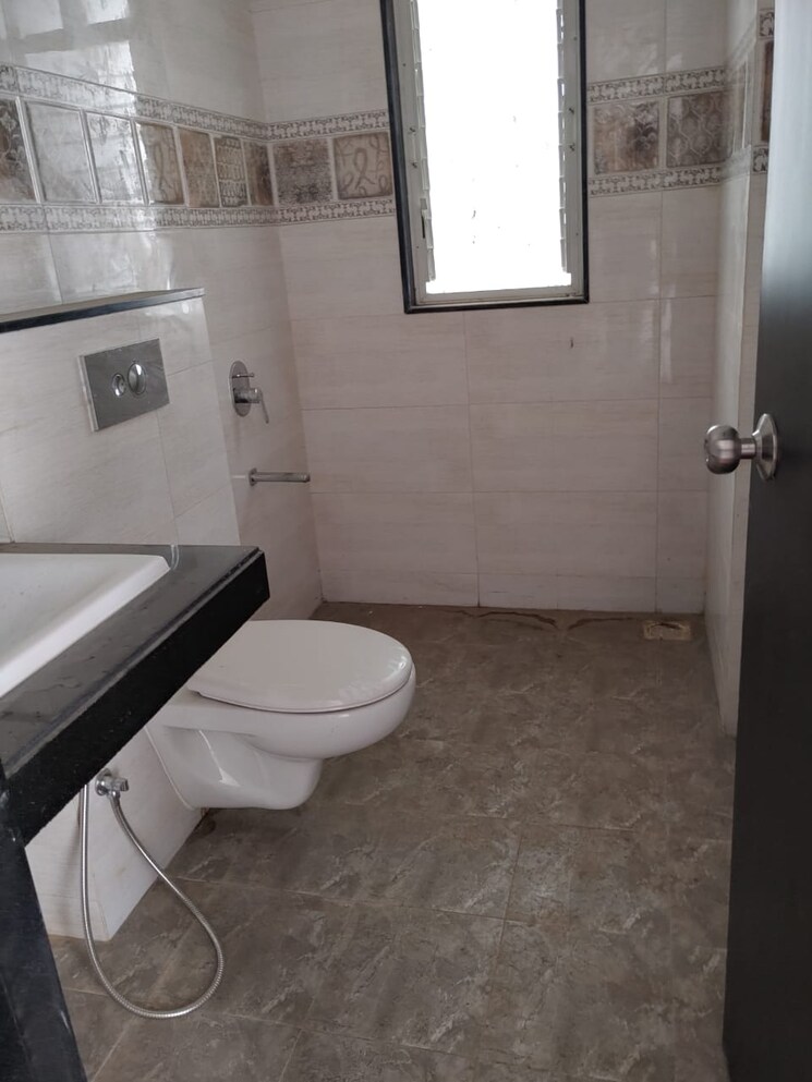 Bathroom, kolte-patil-stargaze 3 Bedroom 1554 Sq.Ft. Apartment In Bavdhan Pune 8631521