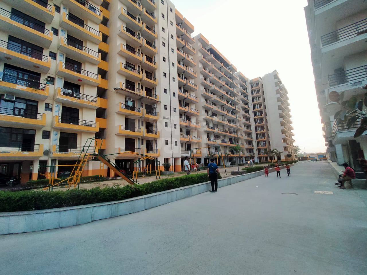 3 BHK + Pooja Room Apartment For Sale in Hewo Apartments