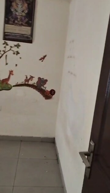 2.5 BHK Apartment For Rent in Wave City, Wave City