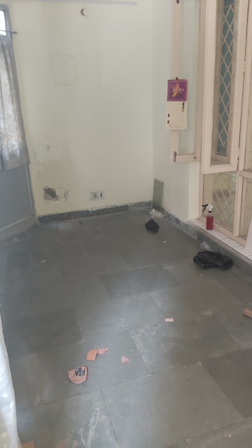 Balcony in 2.5 BHK Builder Floor at Mayur Vihar – for Rent