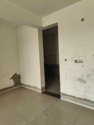 Room in 3 BHK Apartment at Khamardih Road – for Sale