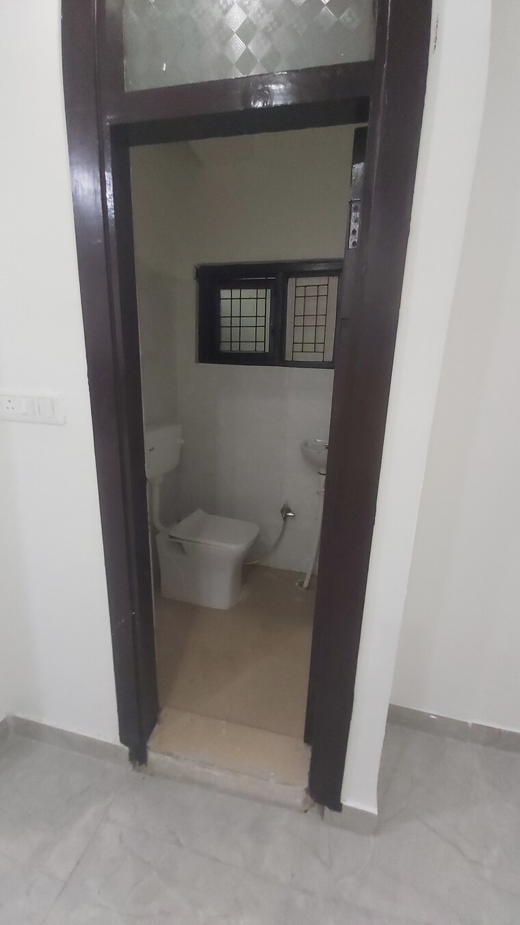 undefined, mayur vihar 3.5 Bedroom 1050 Sq.Ft. Builder Floor In Mayur Vihar Delhi 8631624