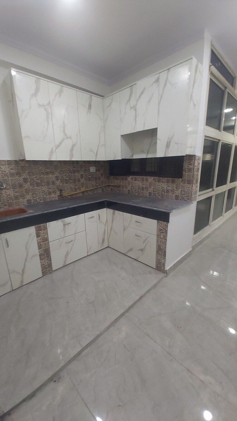 Kitchen, mayur vihar 3.5 Bedroom 1050 Sq.Ft. Builder Floor In Mayur Vihar Delhi 8631624