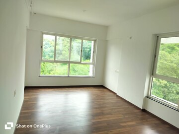 Room in 4 BHK Apartment at Kolte Patil 24K Stargaze, Bavdhan – for Rent