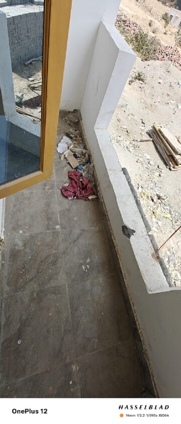 Balcony in 1 BHK Builder Floor at Sector 73 – for Sale