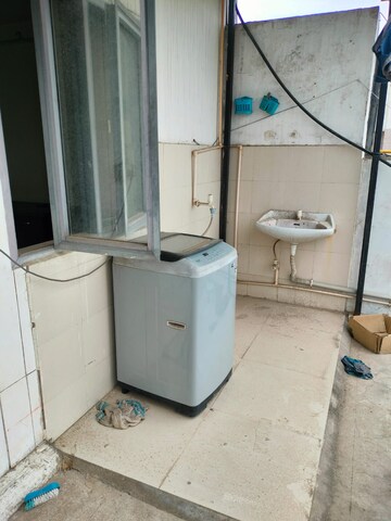 Bathroom in 2 BHK Independent House at RWA Apartments Sector 52, Sector 52 – for Rent