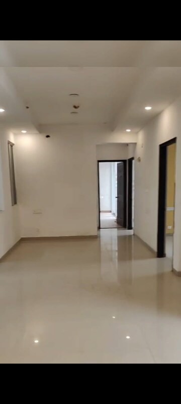 Room in 4 BHK Apartment at Prateek Grand City, Siddharth Vihar – for Sale