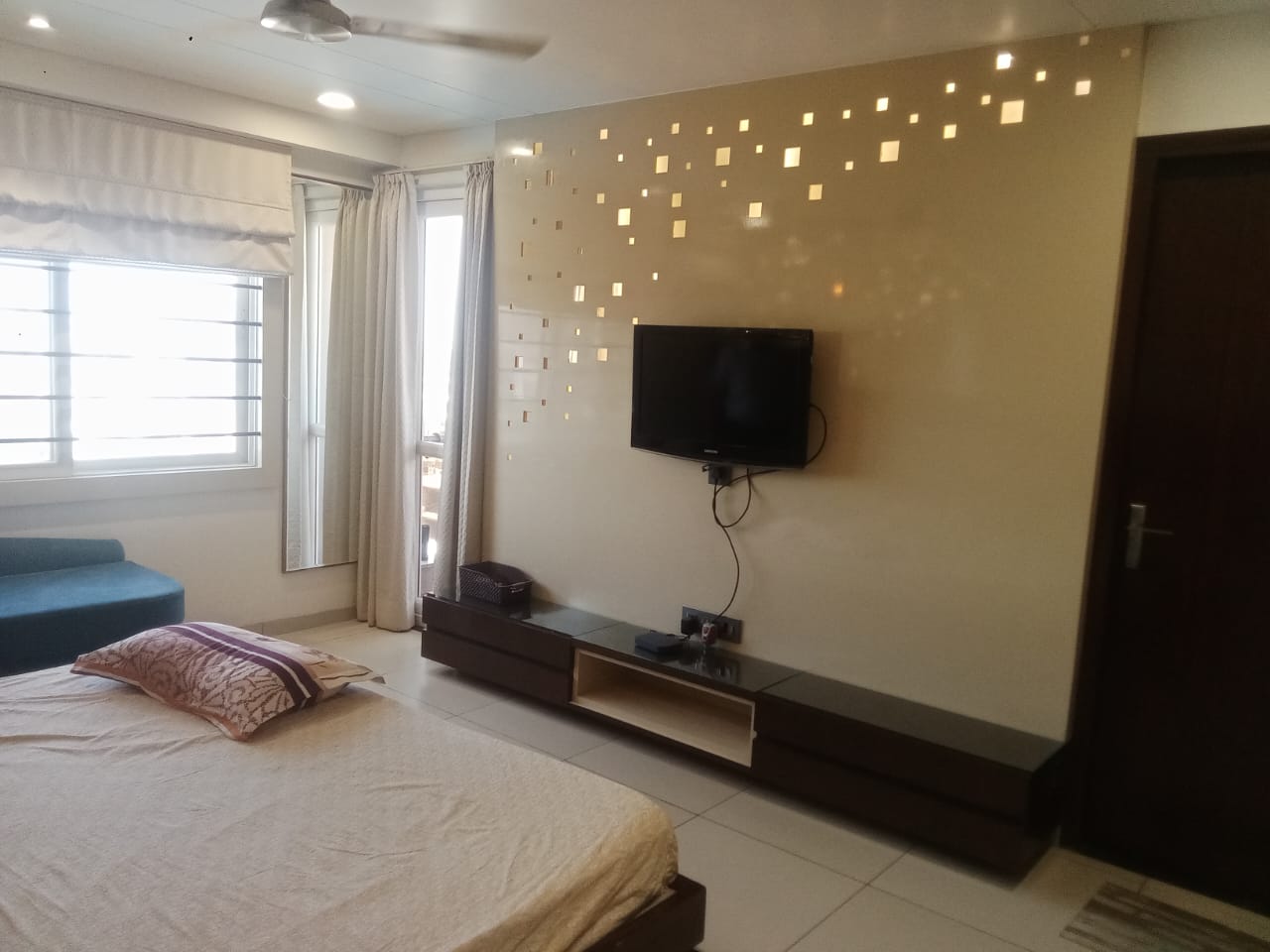 3 BHK Apartment For Sale in Setco. 3b4s.Bsakbi