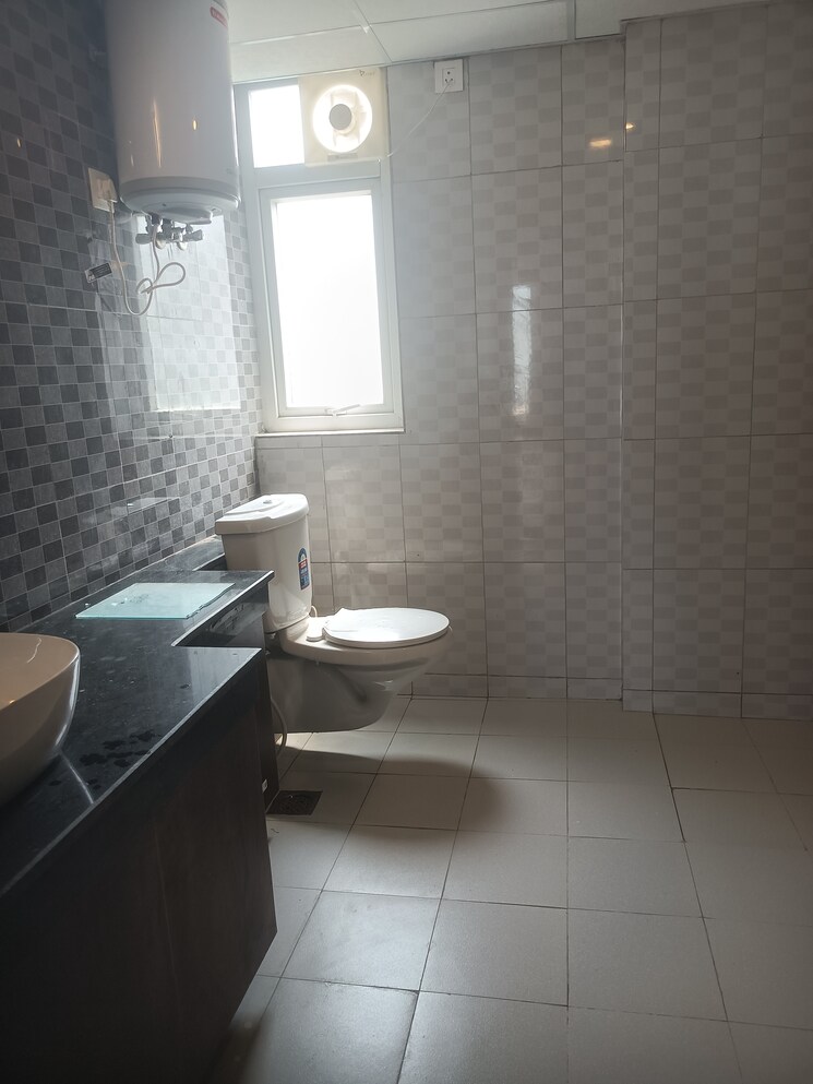 Bathroom, the-3c-lotus-panache 4 Bedroom 2794 Sq.Ft. Apartment In Sector 110 Noida 8631681