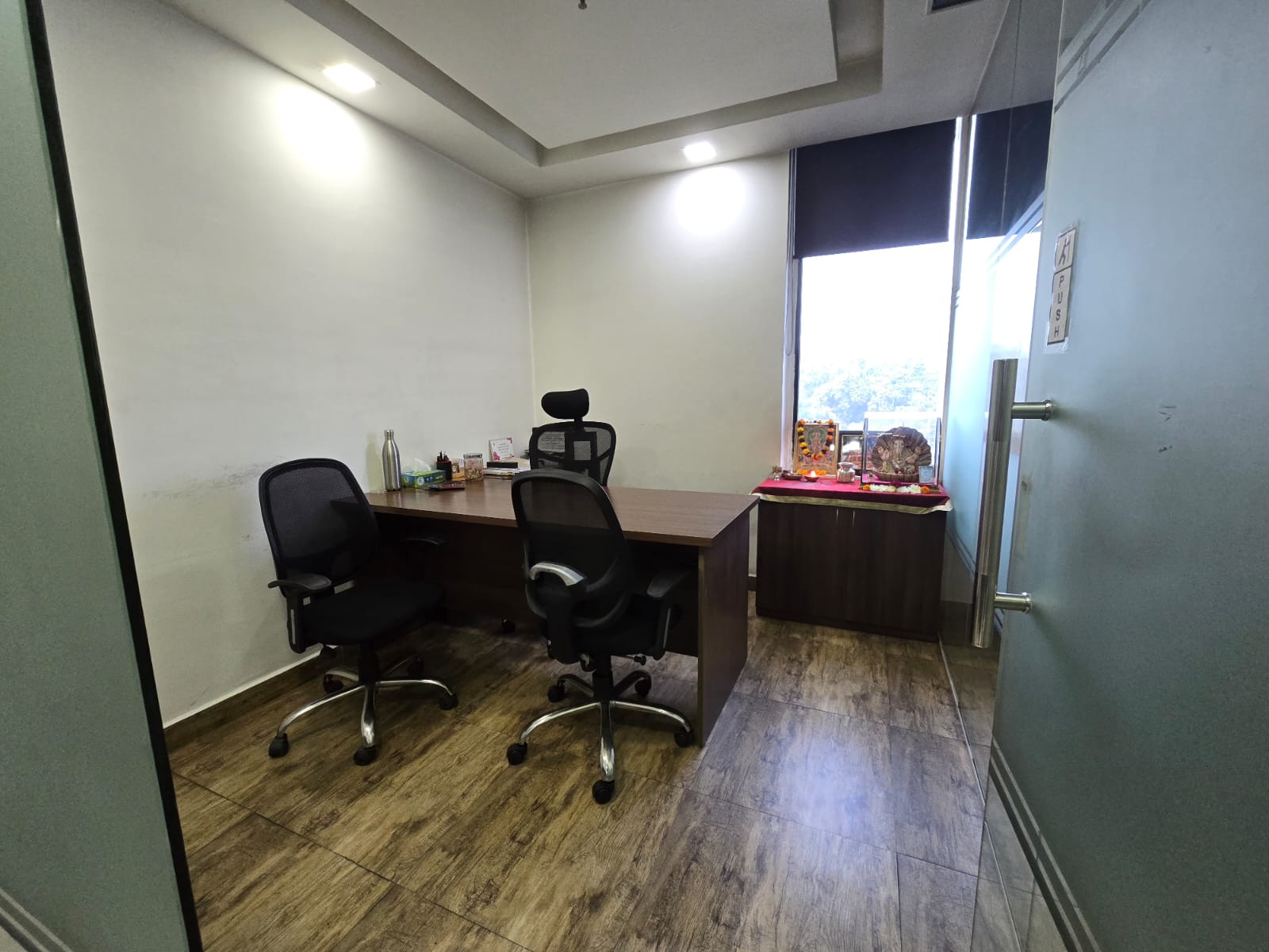 Office Space For Rent in JMD Megapolis