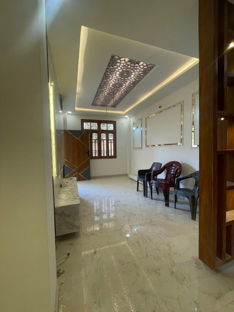 Room, gomti nagar 3 Bedroom 1001 Sq.Ft. Independent House In Gomti Nagar Lucknow 8631677