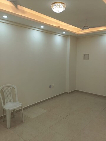 Room in 2 BHK Apartment at Signature The Millennia 2, Sector 37d – for Rent