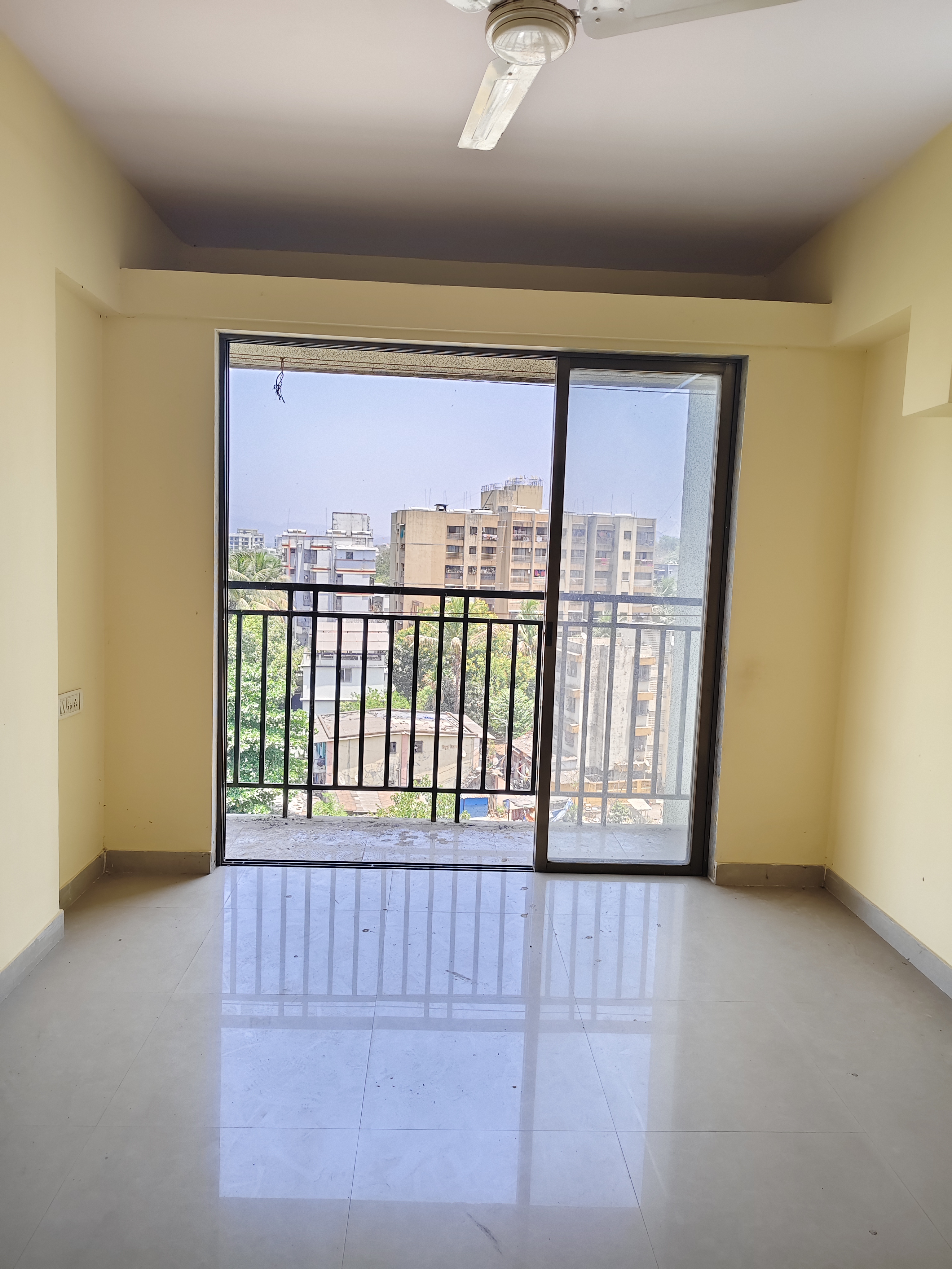 1 BHK + Extra Room Apartment For Sale in Horizon Height