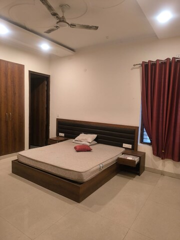 Bedroom in 2 BHK Apartment at Migsun Ultimo, Omicron Iii Greater Noida – for Rent