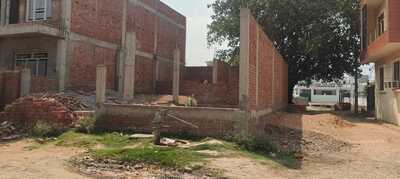 Plot For Sale in Plot In Naubasta Deva Roa