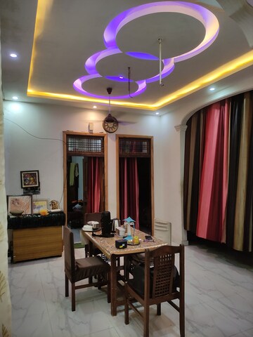 Living Room in 2 BHK Builder Floor at Gomti Nagar – for Rent