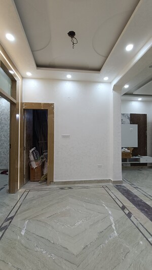 Building Lobby in 3 BHK Builder Floor at New Rajinder Nagar – for Sale