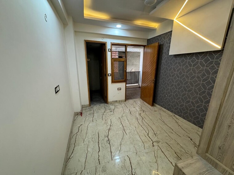 Bedroom, sector 107 2 Bedroom 1700 Sq.Ft. Builder Floor In Sector 107 Noida 8631776