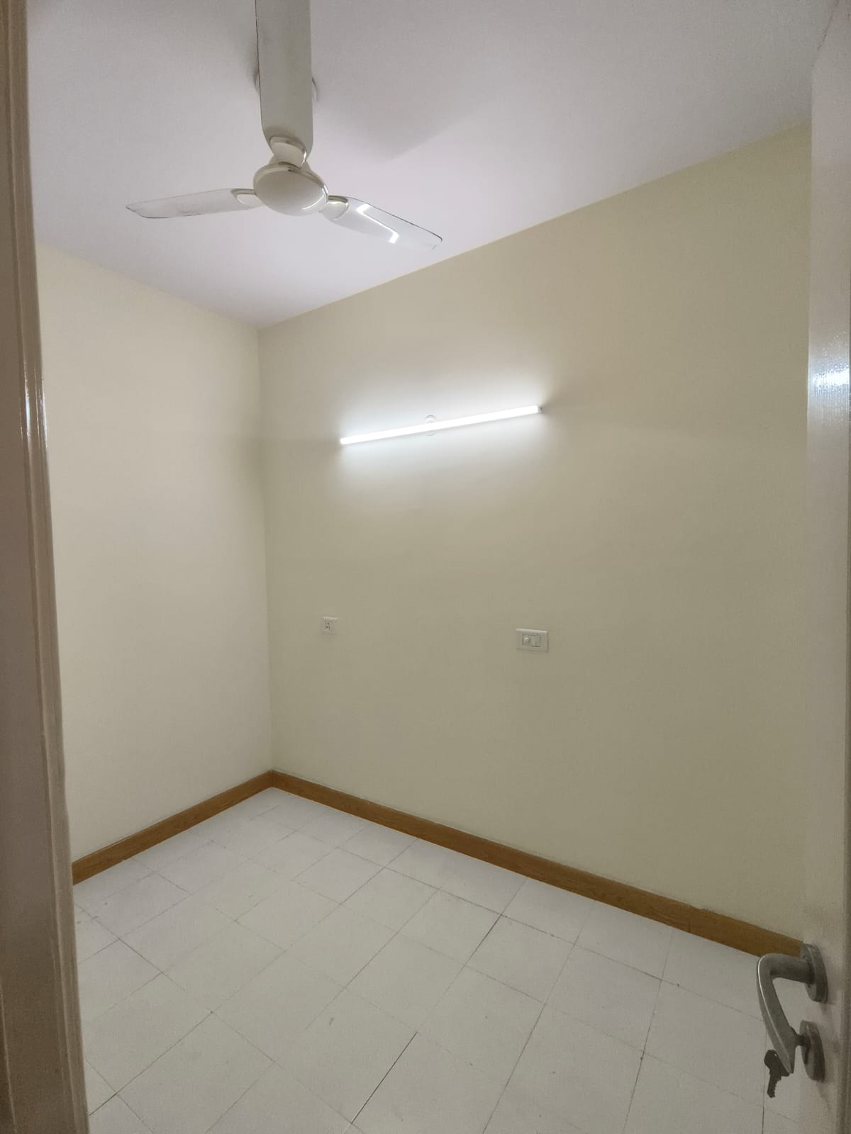 3 BHK + Servant Room Apartment For Sale in Jaypee Moon Court