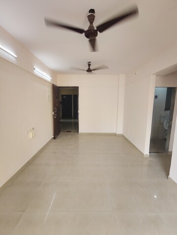 Room in 2 BHK Apartment at Horizon Height, Kasarvadavali – for Sale