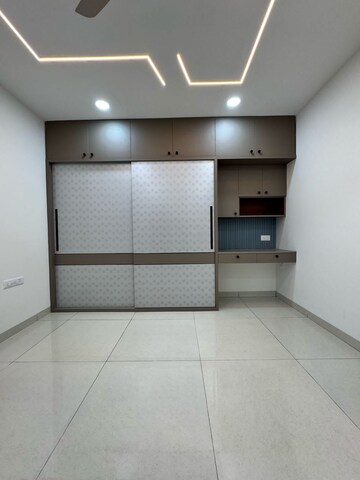 Room in 3 BHK Apartment at Tellapur – for Sale