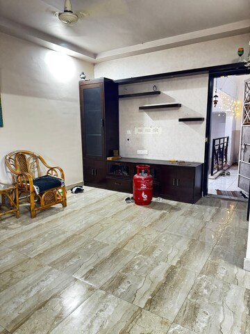 Parking in 3 BHK Builder Floor at Mahavir Enclave 1 – for Sale