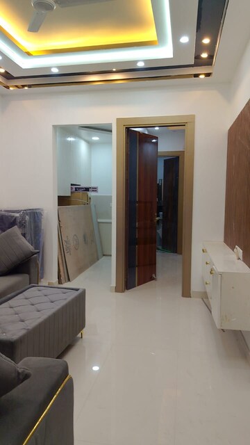 Kitchen in 2 BHK Builder Floor at Sector 43 – for Rent