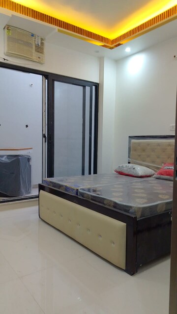 Kitchen in 2 BHK Builder Floor at Sector 43 – for Rent