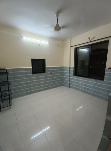 Room in 1 BHK Apartment at Kopar Khairane – for Rent