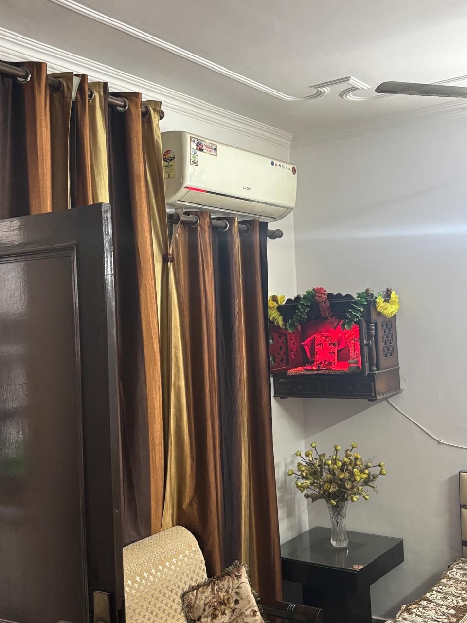 2 BHK Builder Floor For Rent in Govindpuri