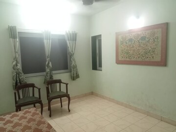 Living Room in 3 BHK Apartment at Shilpa Apartment Santacruz West, Santacruz West – for Rent
