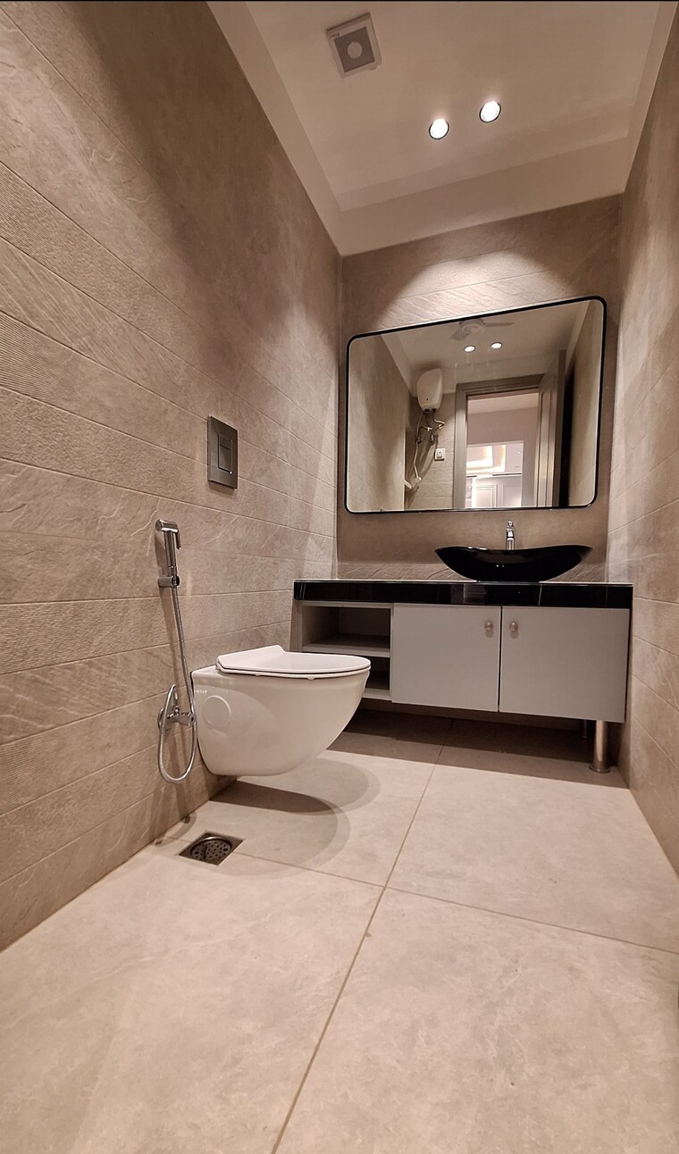 Bathroom, sushant lok ii 4 Bedroom 3700 Sq.Ft. Builder Floor In Sushant Lok ii Gurgaon 8632012