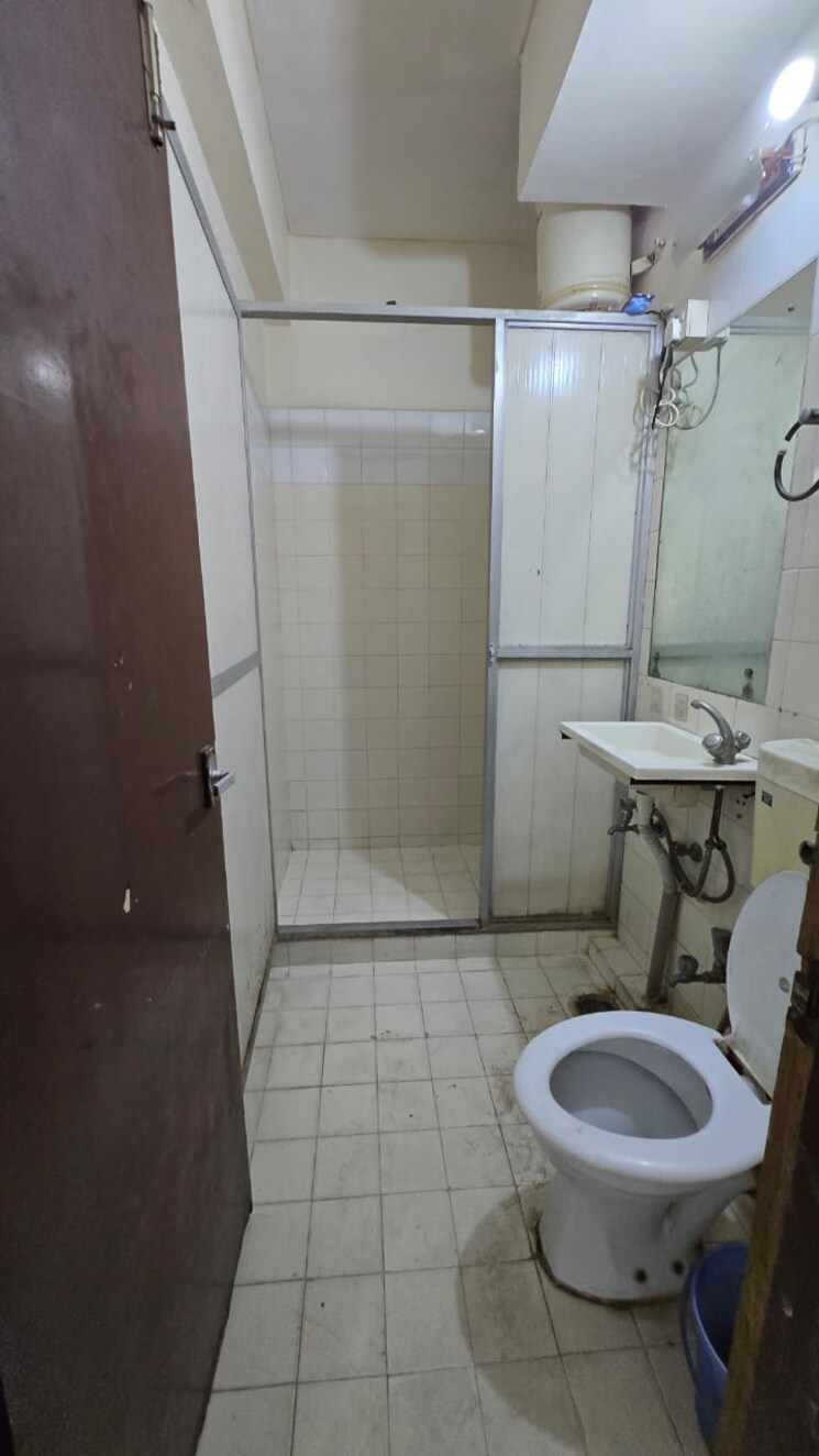 Bathroom, malad west 2 Bedroom 1150 Sq.Ft. Builder Floor In Malad West Mumbai 8632057