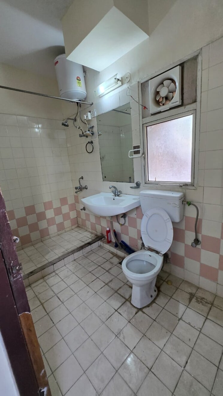 Bathroom, malad west 2 Bedroom 1150 Sq.Ft. Builder Floor In Malad West Mumbai 8632057