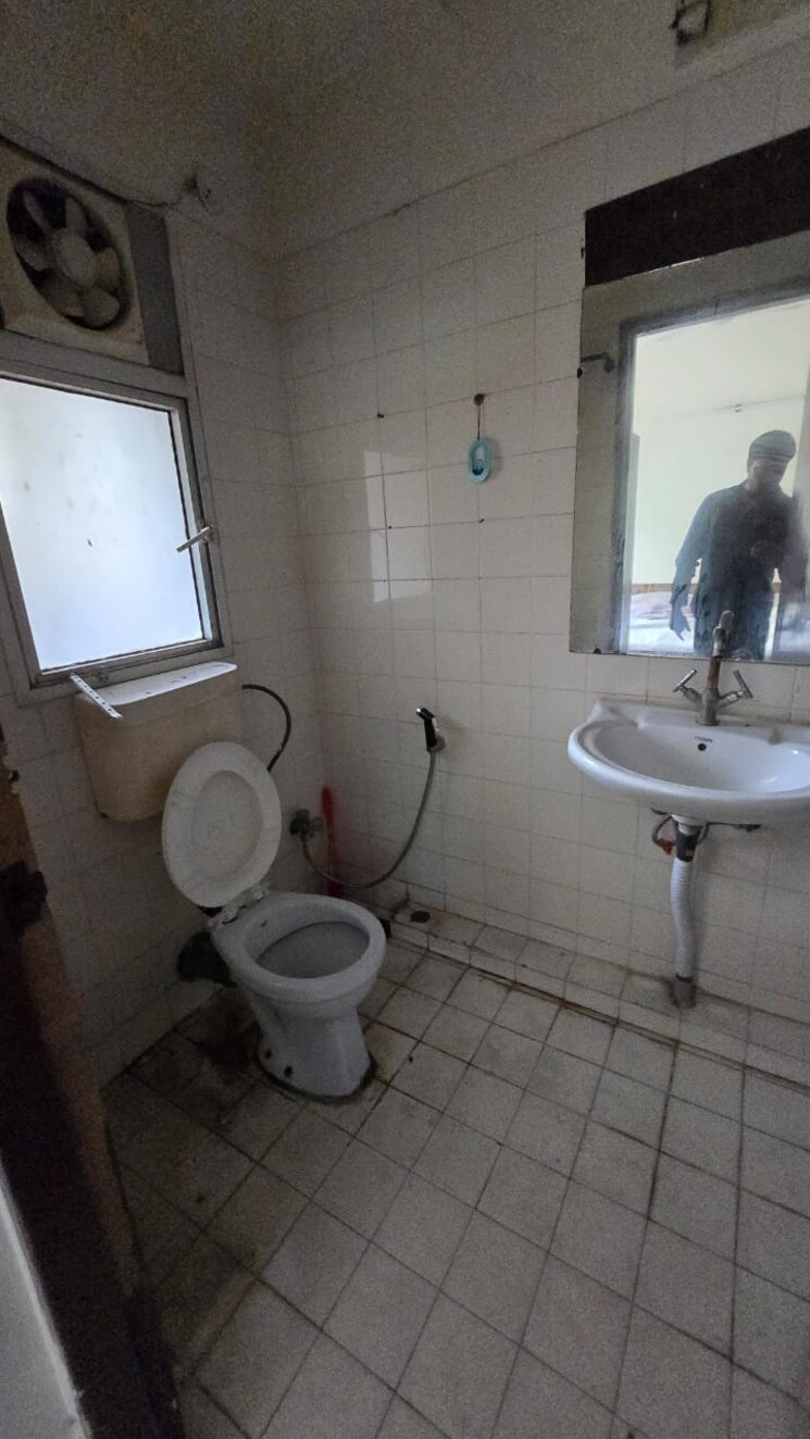 Bathroom, malad west 2 Bedroom 1150 Sq.Ft. Builder Floor In Malad West Mumbai 8632057